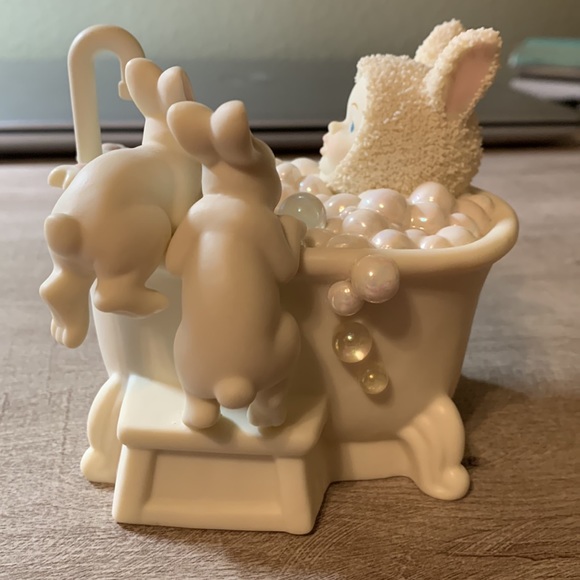 Department 56 - Bunny Bubbles - Picture 4 of 7